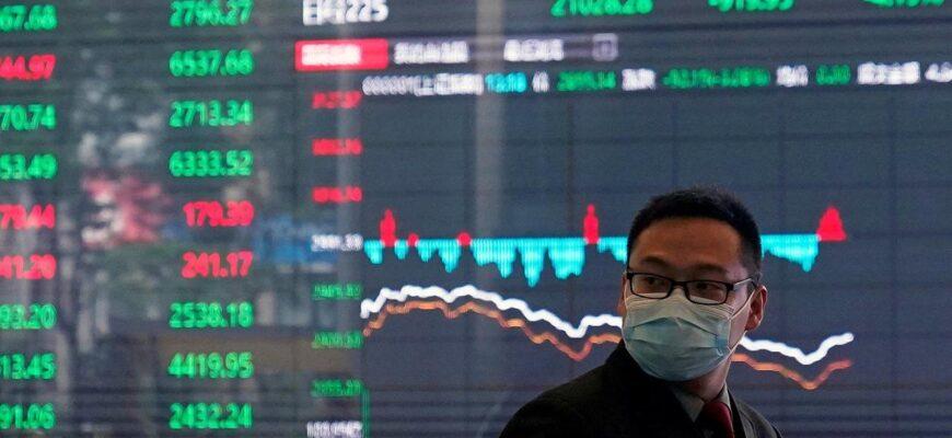 Китайские компании приостанавливают акции